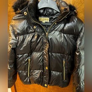 Women’s XS Michael Kors puffer jacket with detachable hood.